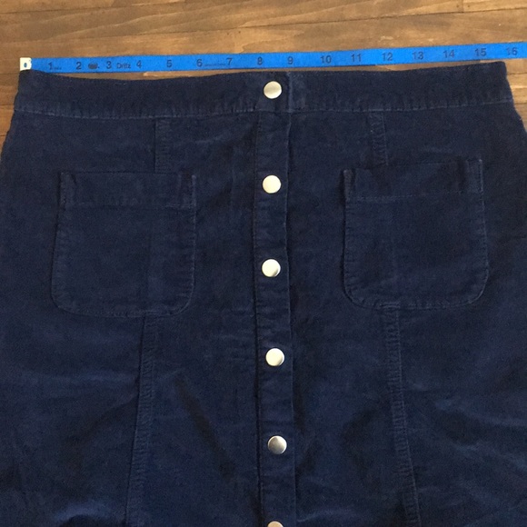 Urban outfitters mini skirt - Picture 9 of 10